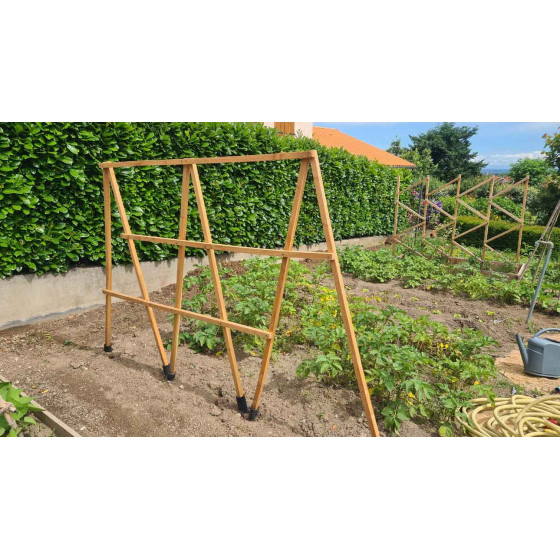 Treillage en bois support pour plantes grimpantes