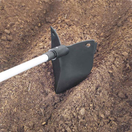 Butteur rayonneur avec manche télescopique