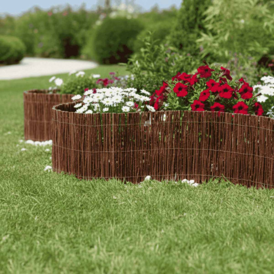 Bordure osier pour massif de fleur