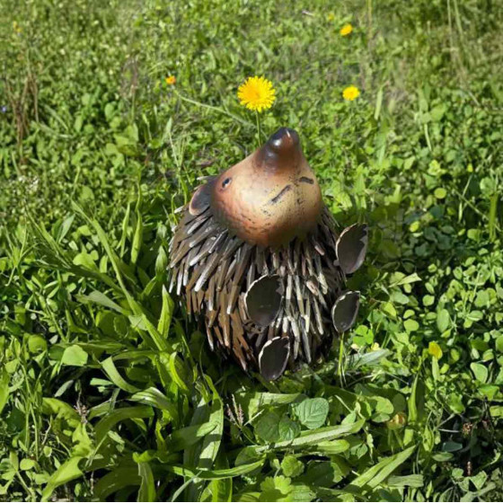 herisson decoratif en metal decoration jardin