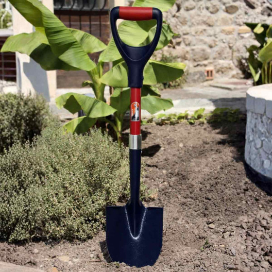 petite pelle de jardin