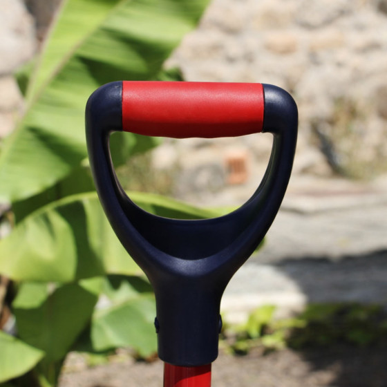 Pelle ultra compacte en acier