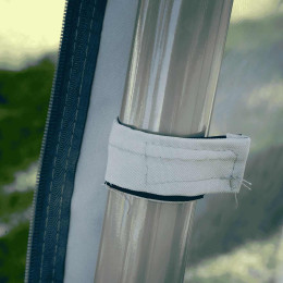 hamac moustiquaire et toit TONGA pour relaxer dans le jardin