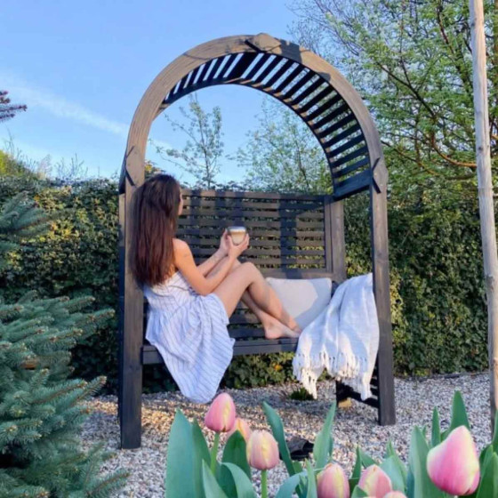 pergola avec banc en bois pour jardin