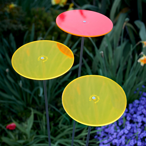 Attrape soleil de jardin 2 disque jaune et 1 rouge
