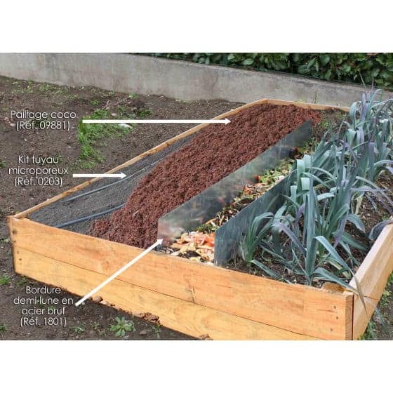 Bac permaculture avec arrosage et compost