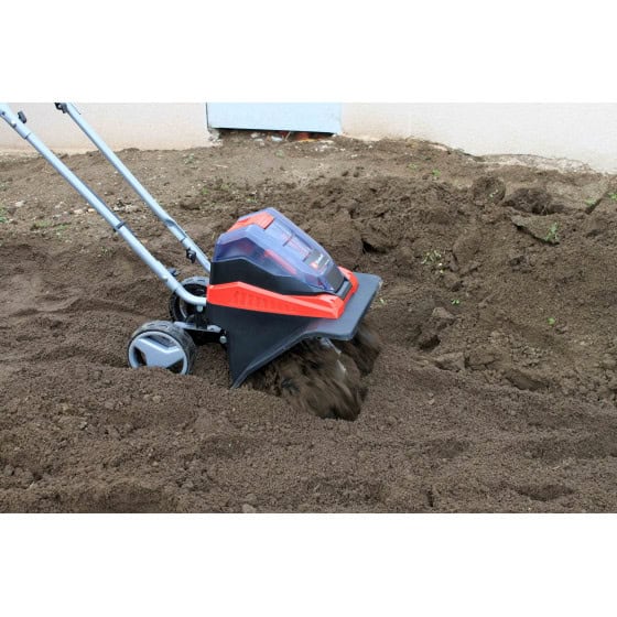 motobineuse à batterie pour travailler le sol