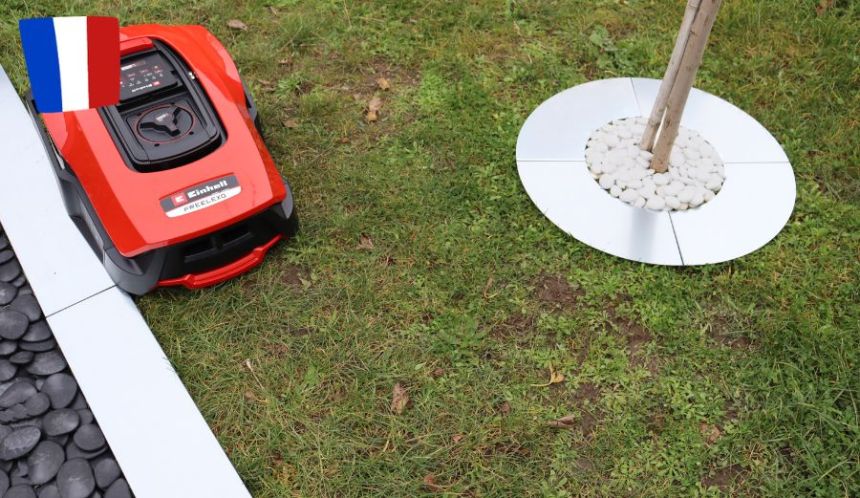 Nouveauté : bordure plate en acier pour tour d'arbre !